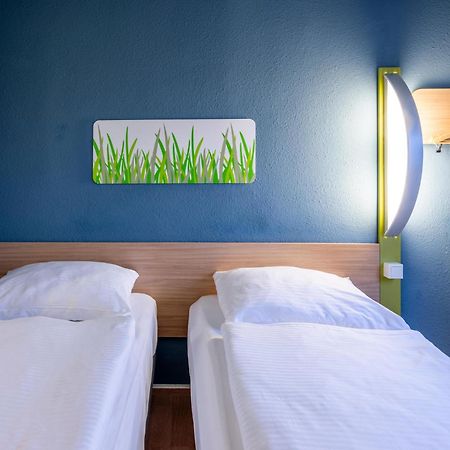 B&B Hotel Giessen-Linden Linden  Exterior photo